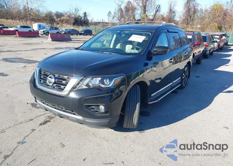 2017 Nissan Pathfinder Platinum z USA, uszkodzony, nr VIN 5N1DR2MM9HC609142